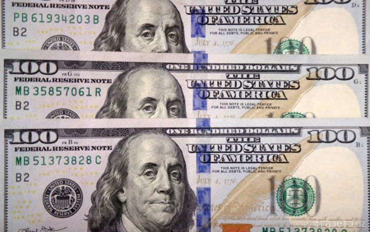 Dolların məzənnəsi Trampın yeni gömrük rüsumları fonunda yüksəlib